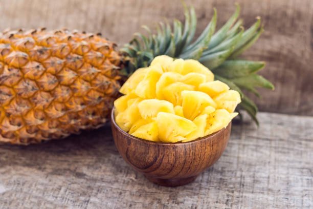 Pineapple (Organic and Conventional)